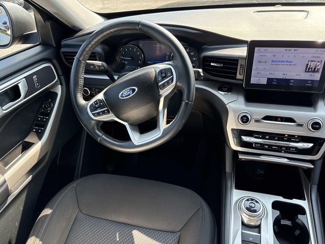 Certified 2023 Ford Explorer XLT RWD image 14