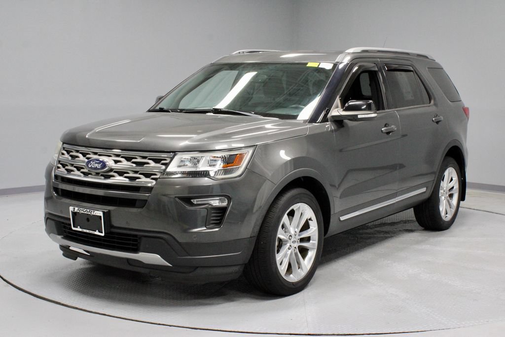 Certified 2018 Ford Explorer XLT w/ Equipment Group 202A AWD/4WD image 8