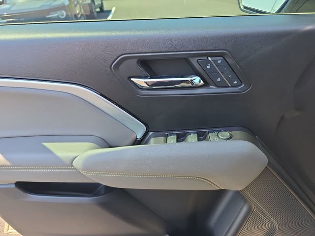 Used 2024 Chevrolet Colorado ZR2 w/ ZR2 Convenience Package III AWD/4WD image 13