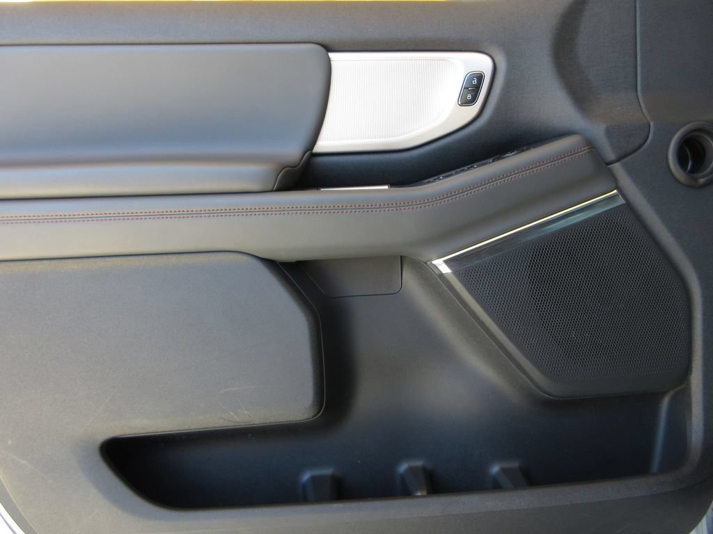 Certified 2025 Ford Expedition Max Active AWD/4WD image 9