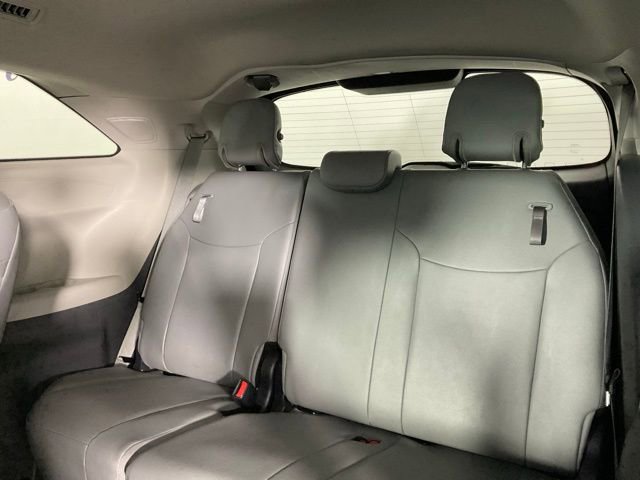 Used 2024 Toyota Sienna XLE image 17