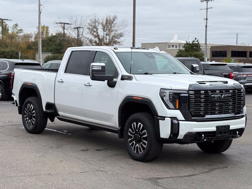 Used 2024 GMC Sierra 3500 Denali Ultimate w/ LPO, GMC Protection Package AWD/4WD image 31