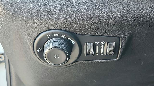 Used 2024 Jeep Compass Latitude AWD/4WD image 10