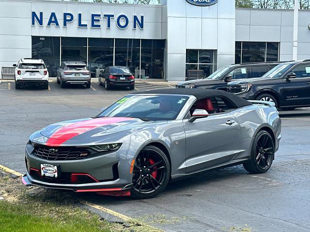 Used 2022 Chevrolet Camaro LT RWD image 1