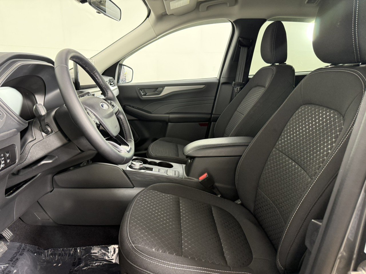 Certified 2025 Ford Escape Active w/ Cold Weather Package FWD image 14