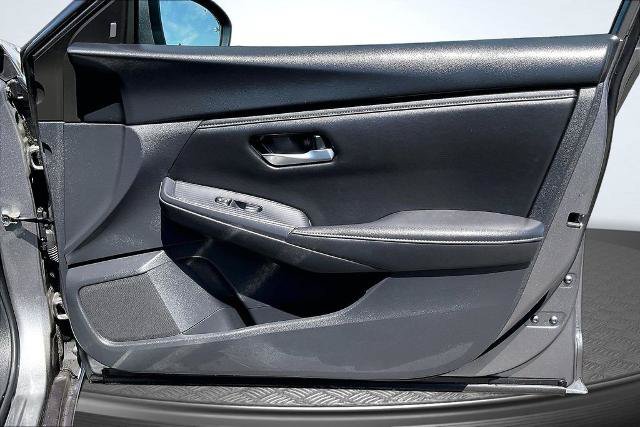 Used 2024 Nissan Sentra SV FWD image 24