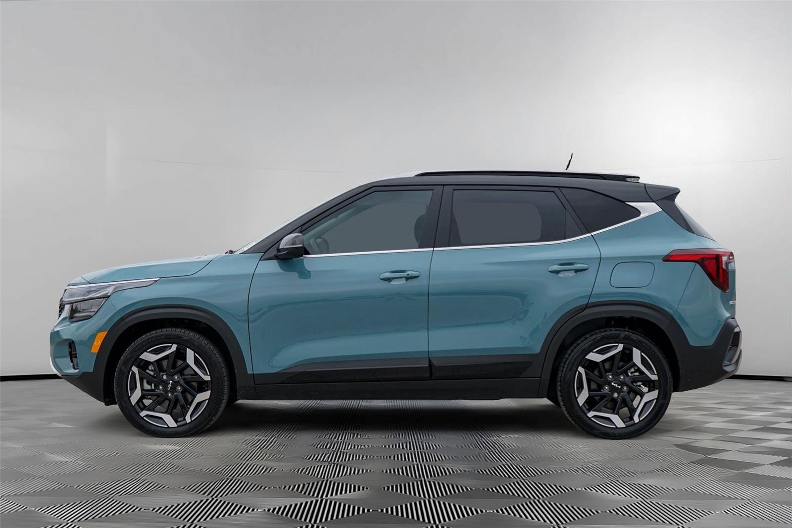 Used 2024 Kia Seltos SX AWD/4WD image 7