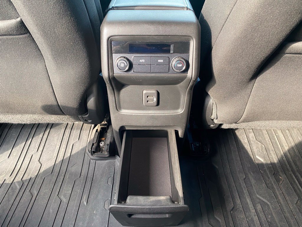 Used 2019 GMC Acadia SLE FWD image 32
