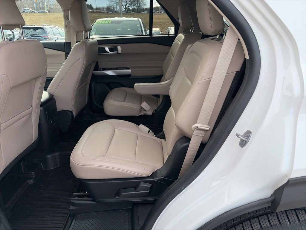 Certified 2023 Ford Explorer XLT w/ Equipment Group 202A image 11