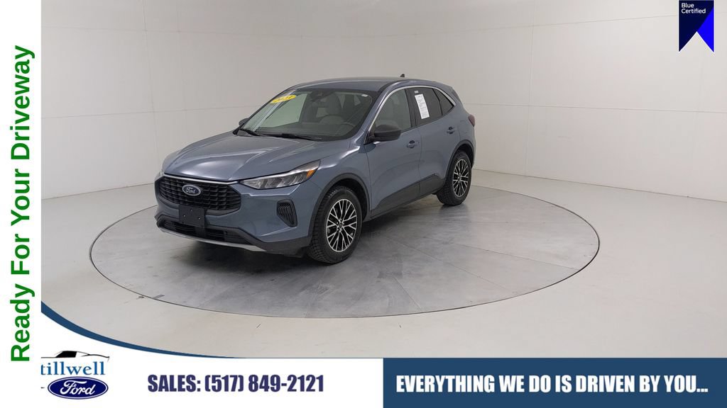 Certified 2023 Ford Escape Active w/ Tech Pack #1 AWD/4WD image 1