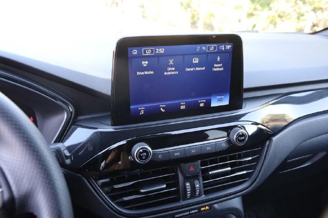 Certified 2025 Ford Escape ST-Line AWD/4WD image 15