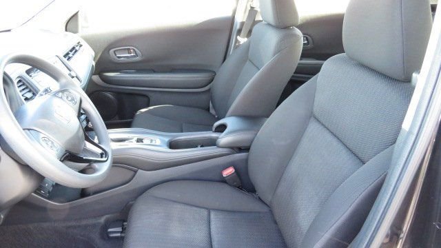 Used 2018 Honda HR-V LX image 10
