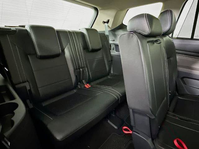 Used 2022 Volkswagen Atlas SEL AWD/4WD image 32
