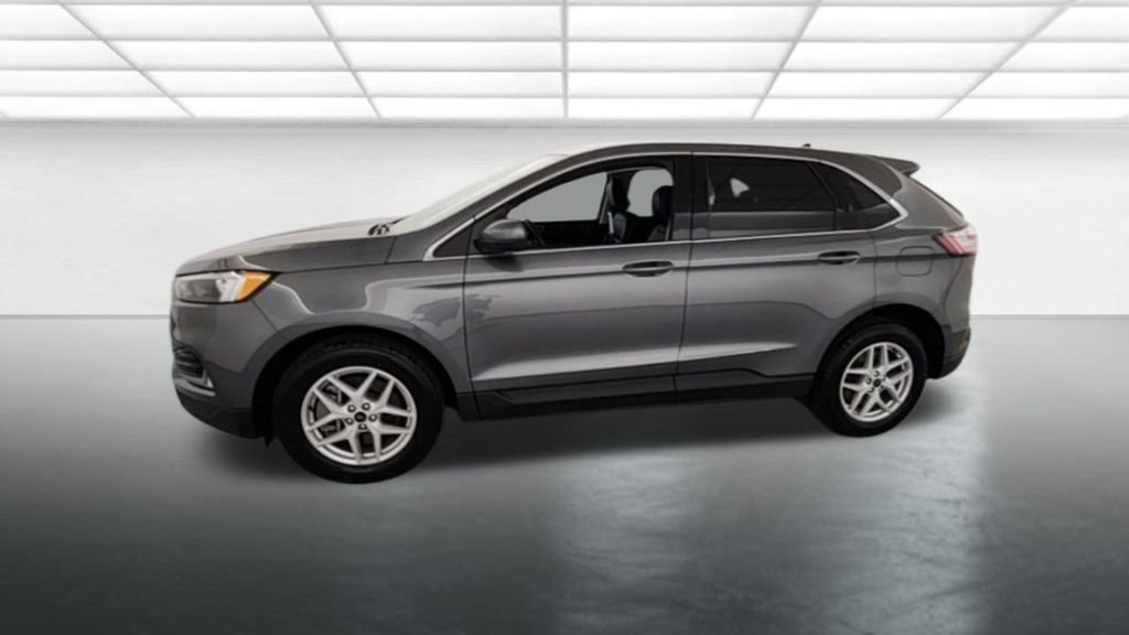 Certified 2024 Ford Edge SEL w/ Convenience Package AWD/4WD image 3