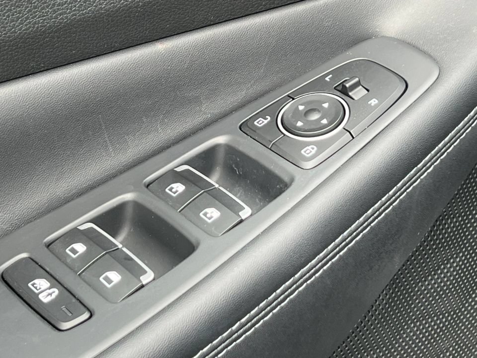 Used 2023 Hyundai Santa Fe SEL w/ Premium Package AWD/4WD image 15