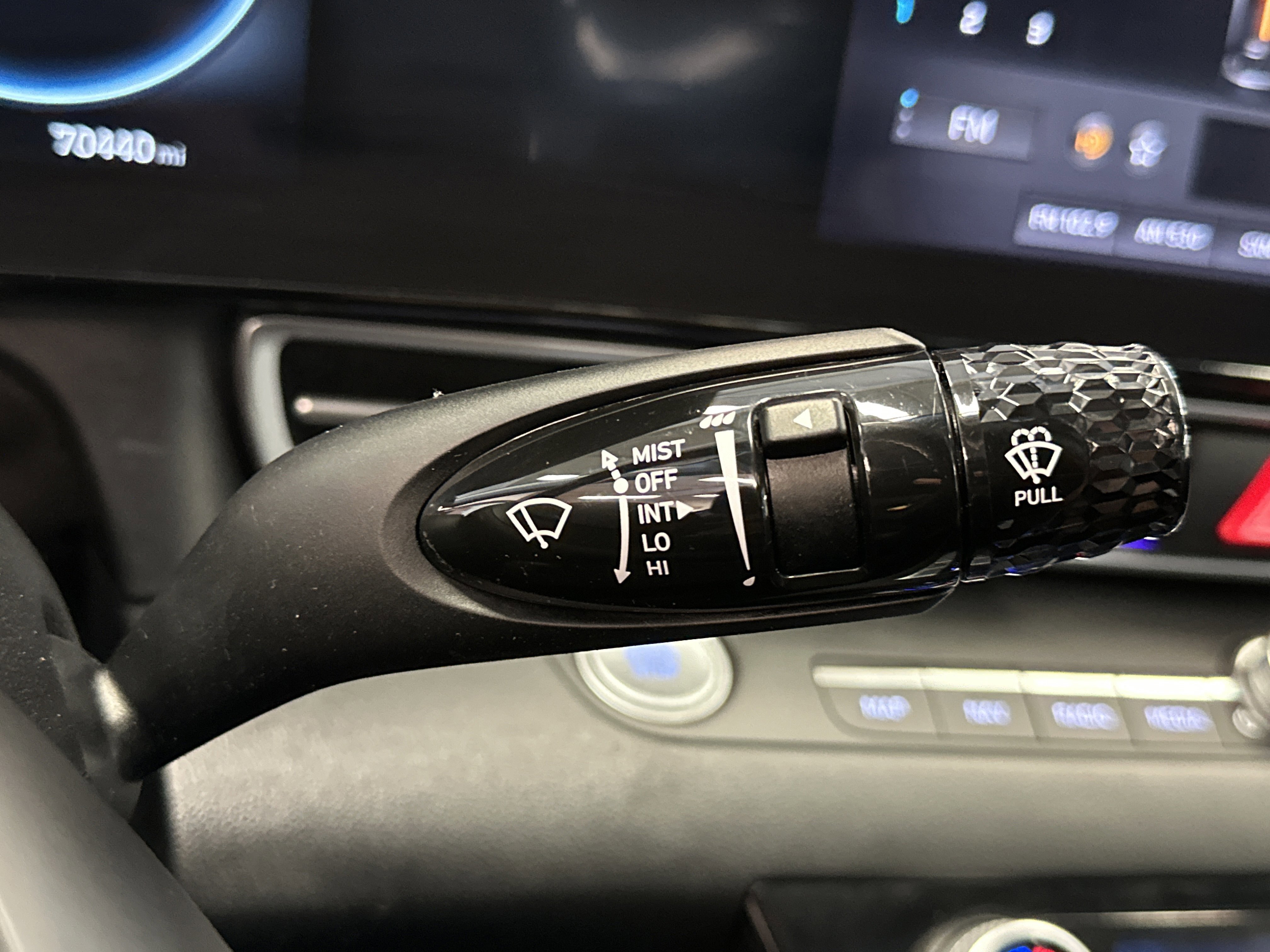 Used 2021 Hyundai Elantra Limited image 34