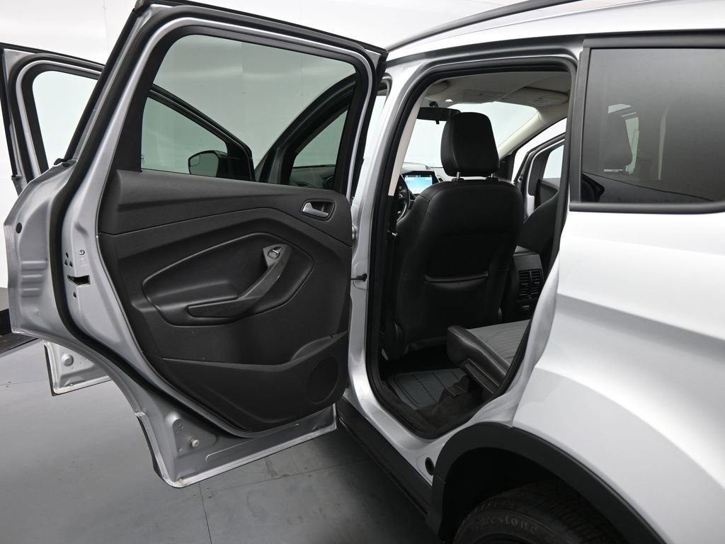 Certified 2019 Ford Escape SE image 44