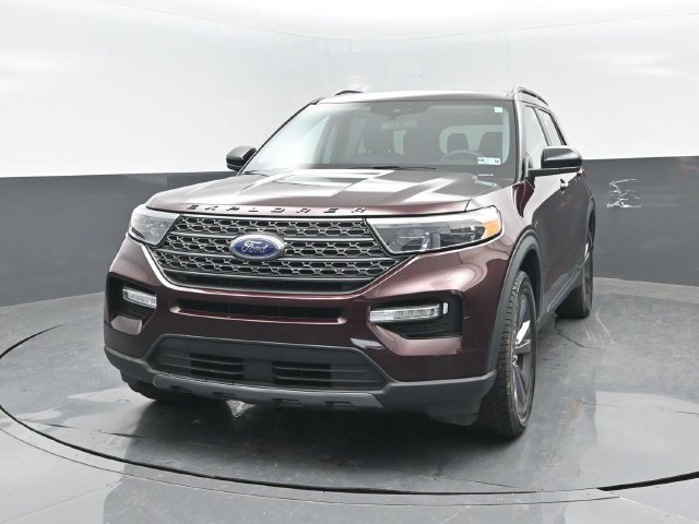 Certified 2022 Ford Explorer XLT w/ Equipment Group 202A AWD/4WD image 25
