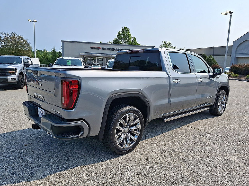 Used 2025 GMC Sierra 1500 Denali w/ Denali Reserve Package AWD/4WD image 25