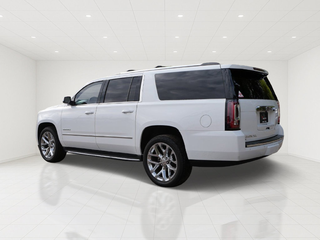 Used 2017 GMC Yukon XL Denali w/ Open Road Package AWD/4WD image 4