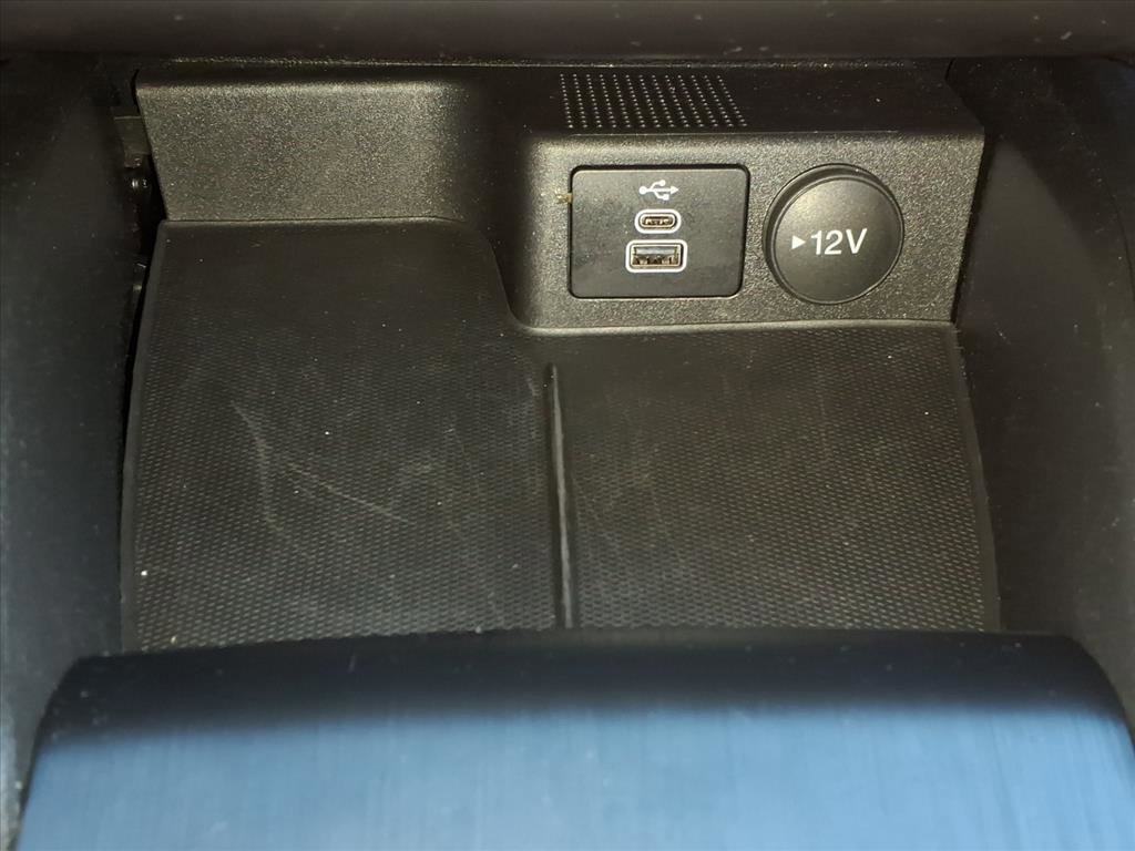 Certified 2025 Ford Escape ST-Line image 19