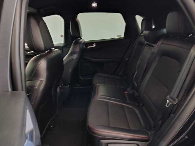 Certified 2025 Ford Escape ST-Line AWD/4WD image 12