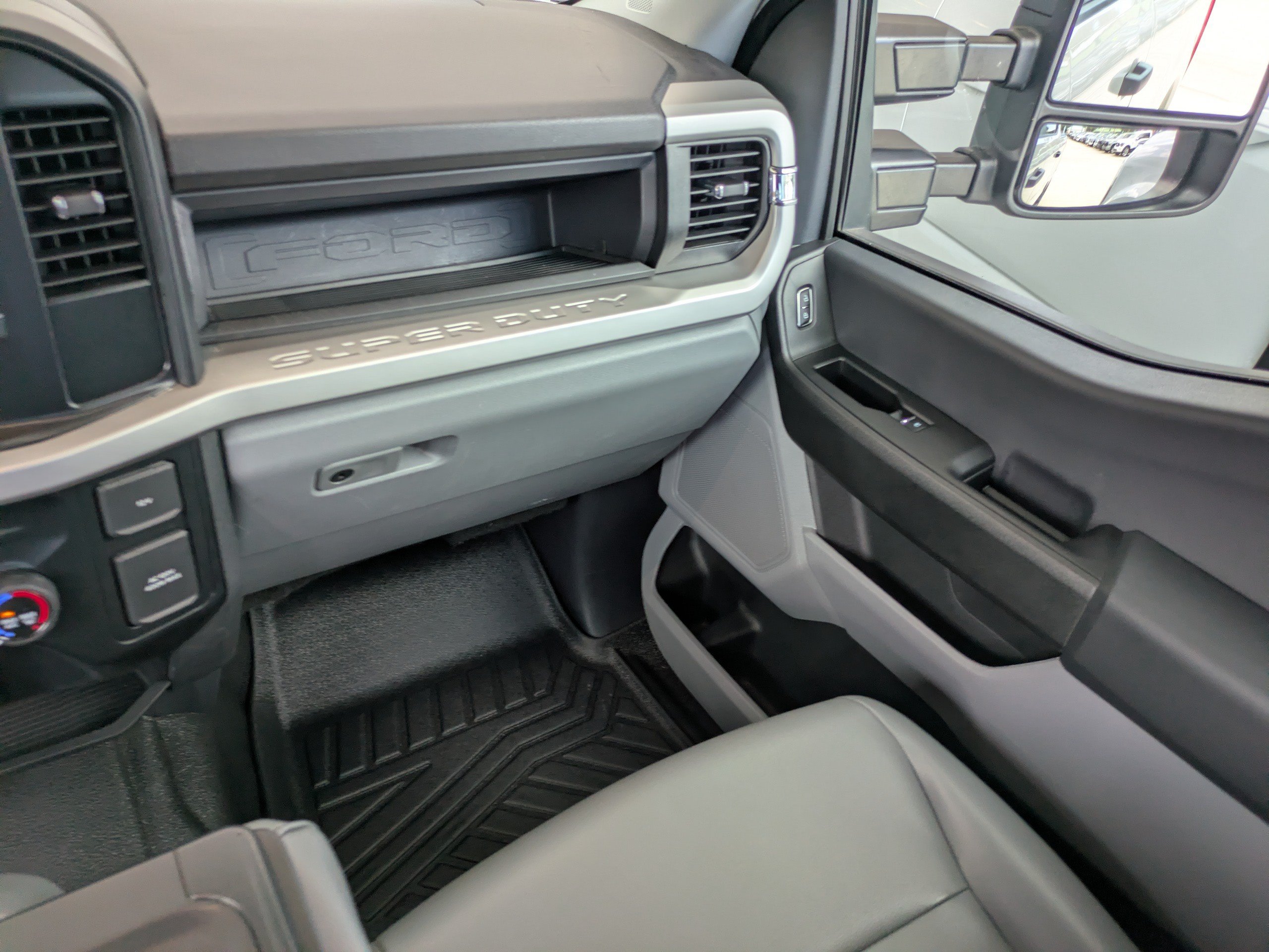 Certified 2024 Ford F250 XL w/ XL Driver Assist Package AWD/4WD image 18