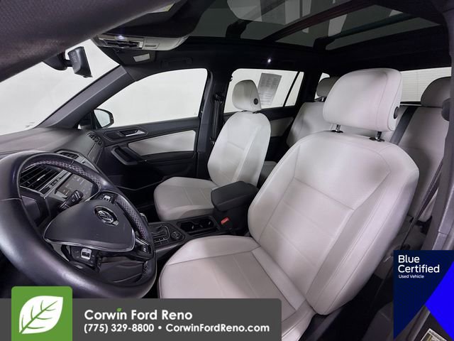 Used 2020 Volkswagen Tiguan SE R-Line w/ 3rd Row Seat Package AWD/4WD image 24