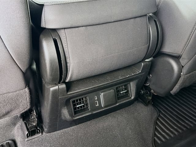Used 2023 Chevrolet Silverado 1500 LT AWD/4WD image 29