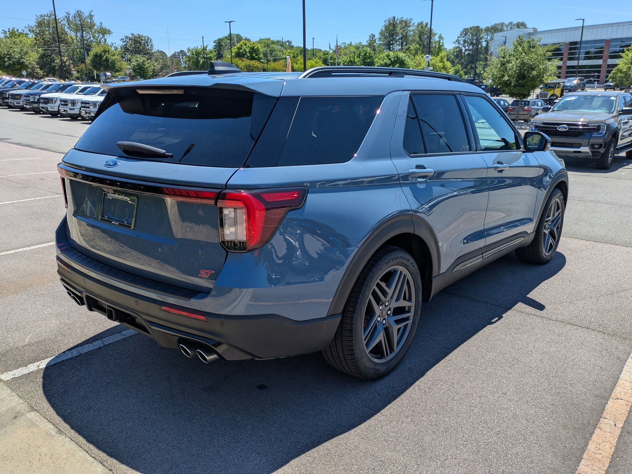 Certified 2025 Ford Explorer ST w/ Sun And Sound Package AWD/4WD image 4