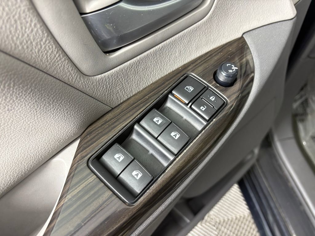 Used 2017 Toyota Sienna AWD image 13