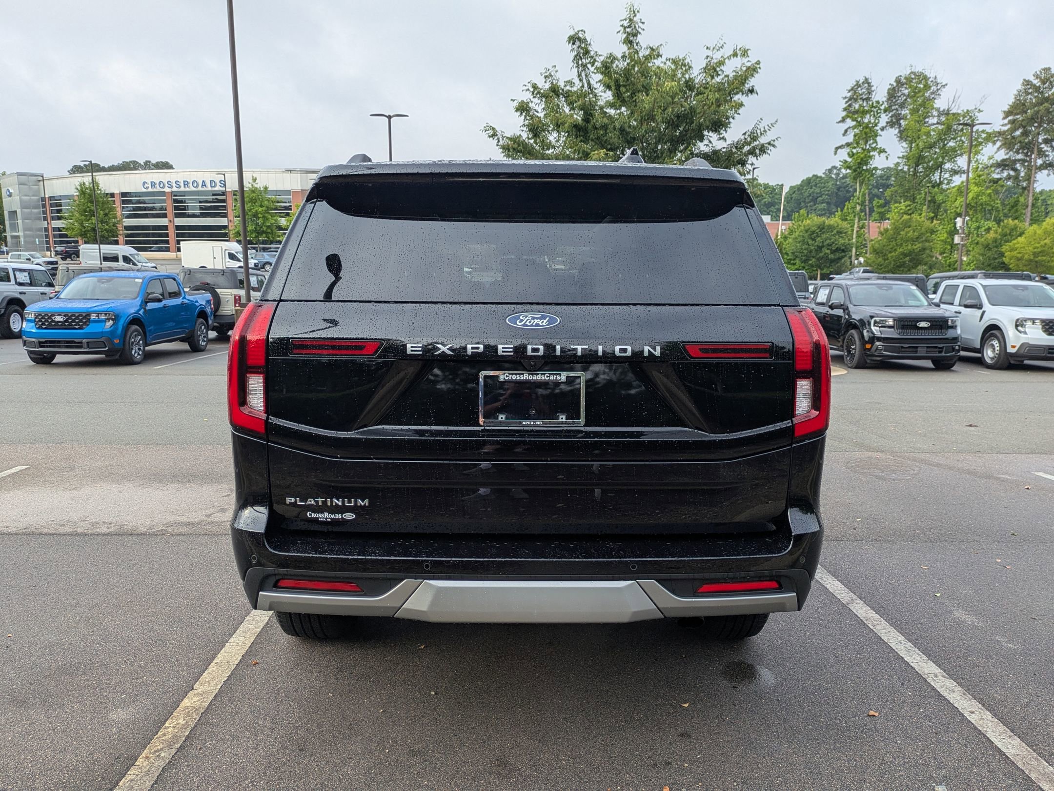 Certified 2025 Ford Expedition Platinum w/ Platinum Ultimate Package AWD/4WD image 5