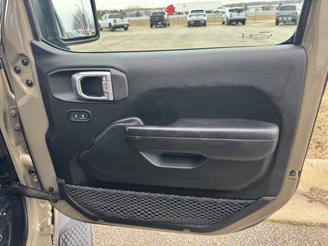 Used 2020 Jeep Gladiator Sport w/ Quick Order Package 24S image 29