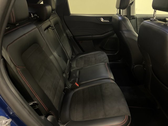 Certified 2022 Ford Escape SEL w/ SEL Stealth AWD Package image 7