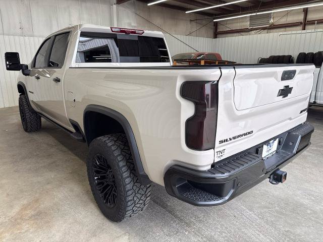 Used 2026 Chevrolet Silverado 2500 ZR2 w/ LPO, Dark Essentials Package AWD/4WD image 6