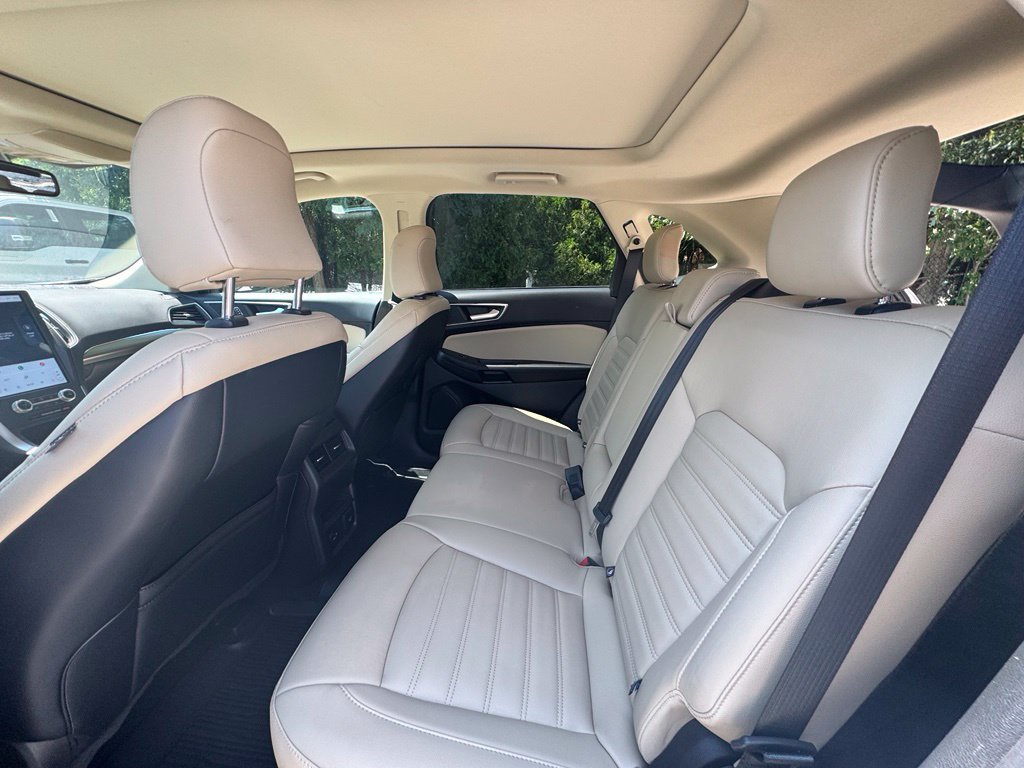 Certified 2022 Ford Edge SEL w/ Convenience Package AWD/4WD image 8