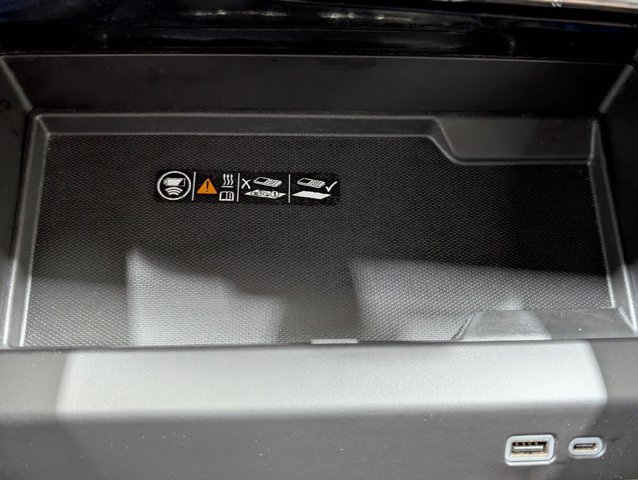 Used 2025 Chevrolet Tahoe LT AWD/4WD image 7