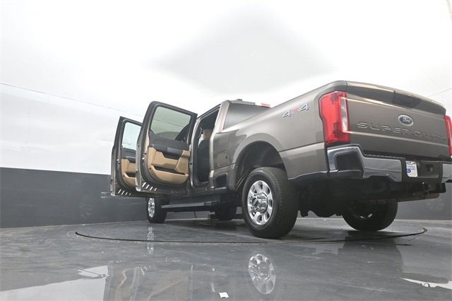 Certified 2023 Ford F350 XLT image 39