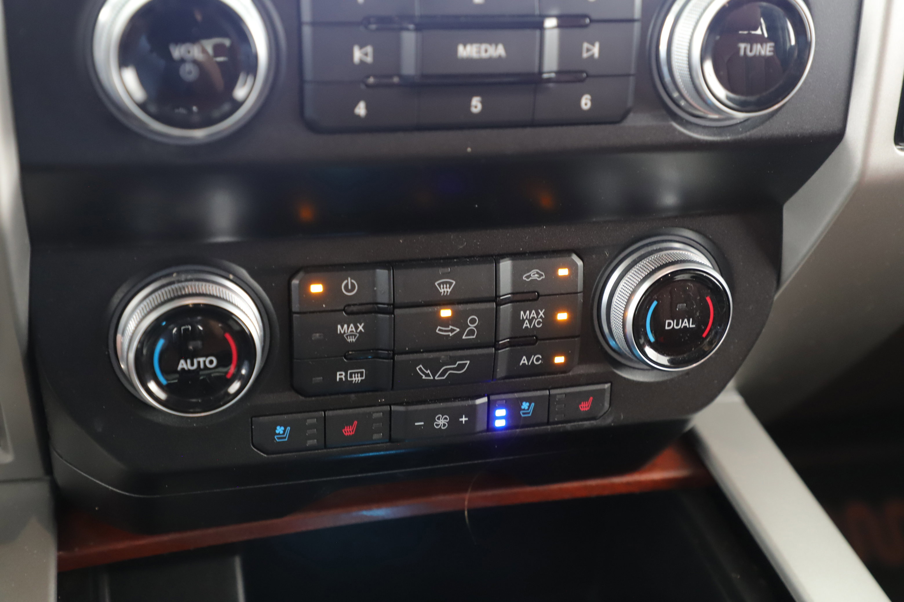 Certified 2020 Ford F150 King Ranch w/ Equipment Group 601A Luxury image 16