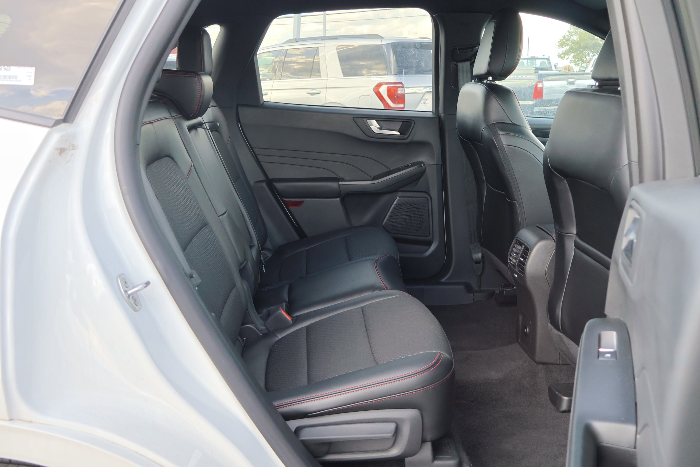 Certified 2024 Ford Escape ST-Line w/ Equipment Group 301A image 38