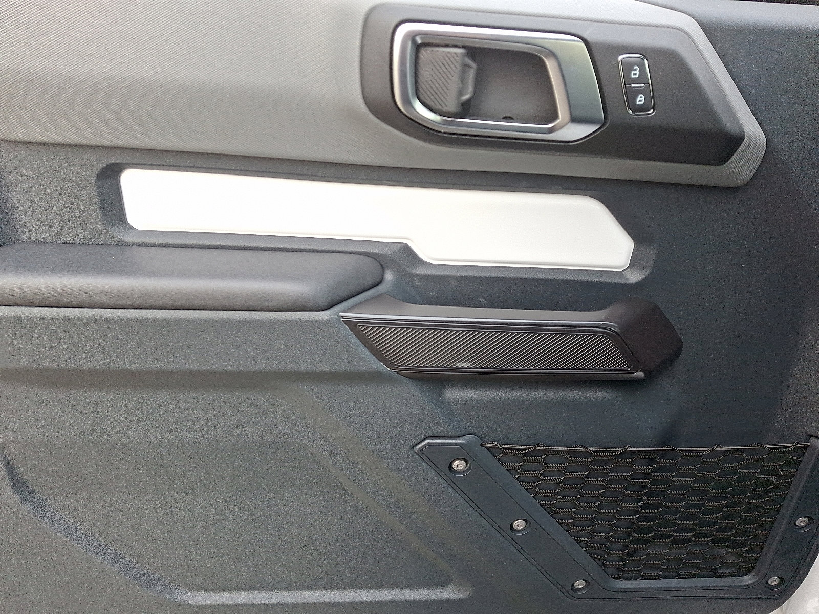 Certified 2024 Ford Bronco Black Diamond image 13