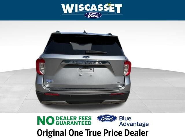Certified 2022 Ford Explorer XLT w/ Equipment Group 202A image 4