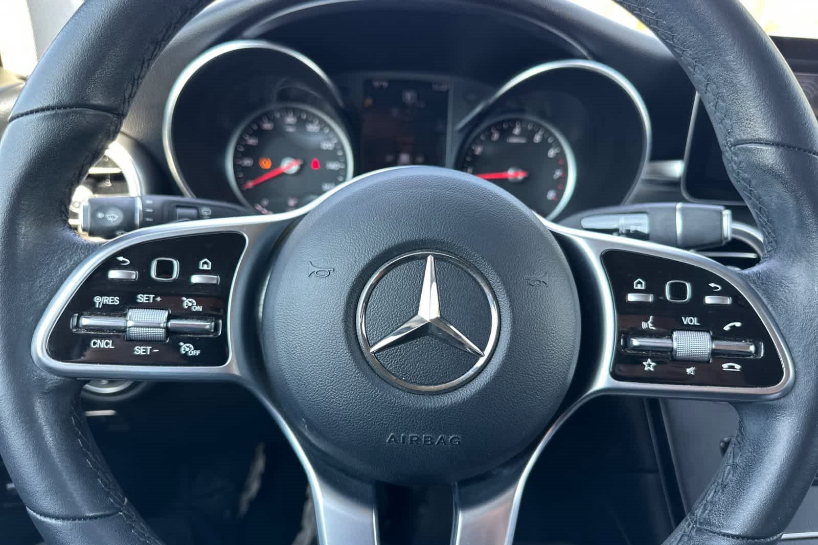 Used 2022 Mercedes-Benz GLC 300 GLC 300 image 24