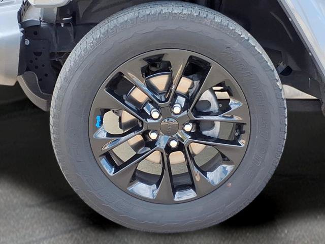 Used 2023 Jeep Wrangler Unlimited Sahara AWD/4WD image 12