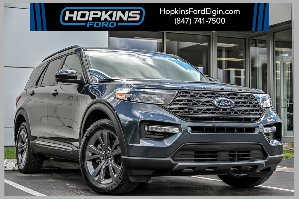 Certified 2024 Ford Explorer XLT w/ Equipment Group 202A AWD/4WD image 1