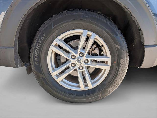 Certified 2023 Ford Explorer XLT w/ Equipment Group 202A RWD image 15