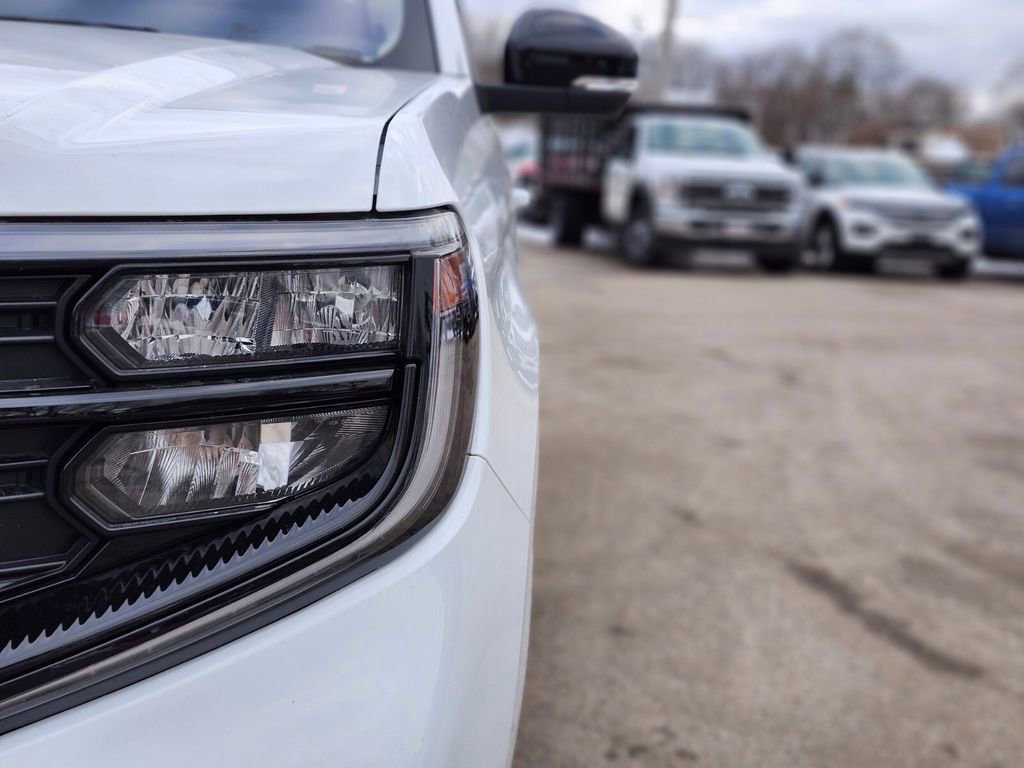 Certified 2025 Ford Expedition Max Active image 10