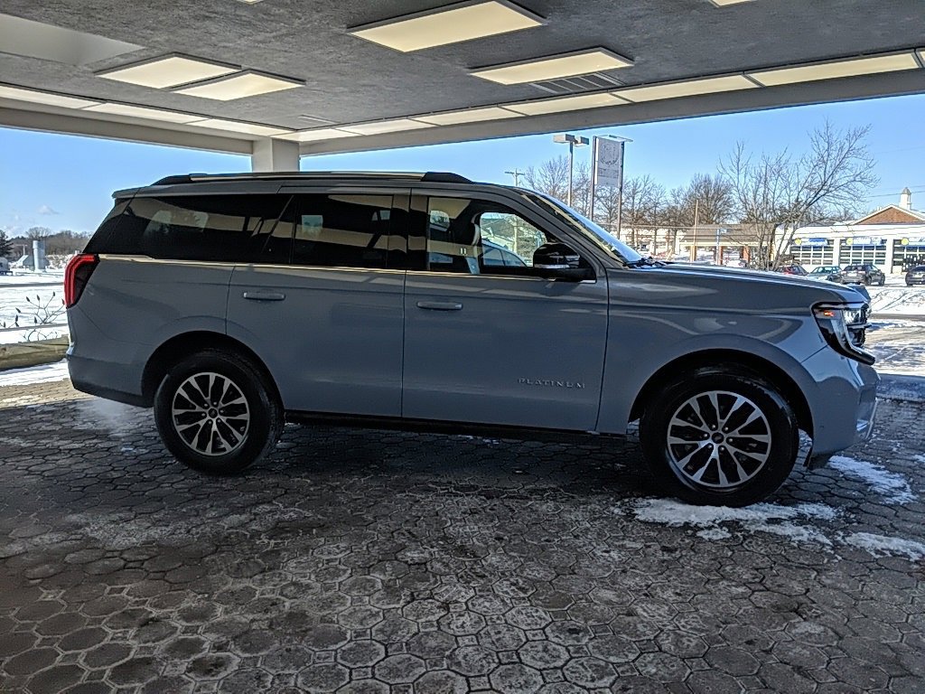 Certified 2025 Ford Expedition Platinum image 2