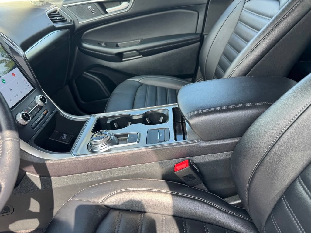 Certified 2022 Ford Edge SEL w/ Convenience Package AWD/4WD image 16
