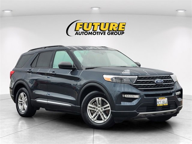Certified 2022 Ford Explorer XLT w/ Equipment Group 202A image 1
